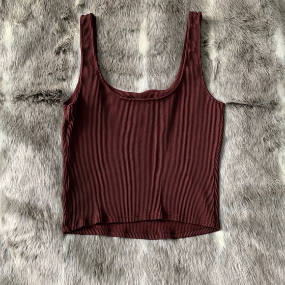 Burgundy crop top - Picture 2 of 2
